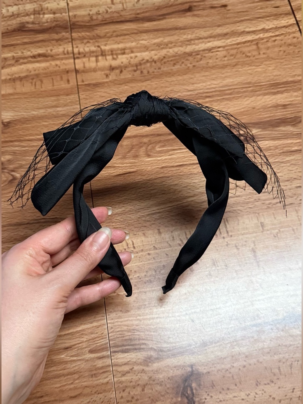 Elegant Satin Black Bow Headband with Veil - Women’s Hair Accessory